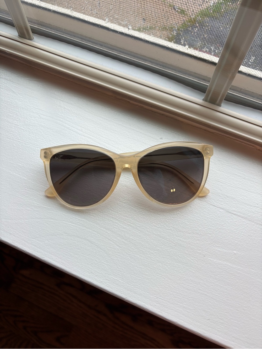 Maui Jim Translucent Beige Cat-Eye Sunglasses with Dark Lenses